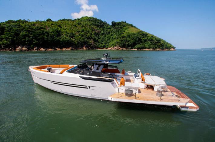 Power and Motor Yacht Boat Test: The OKEAN 55′ Sport